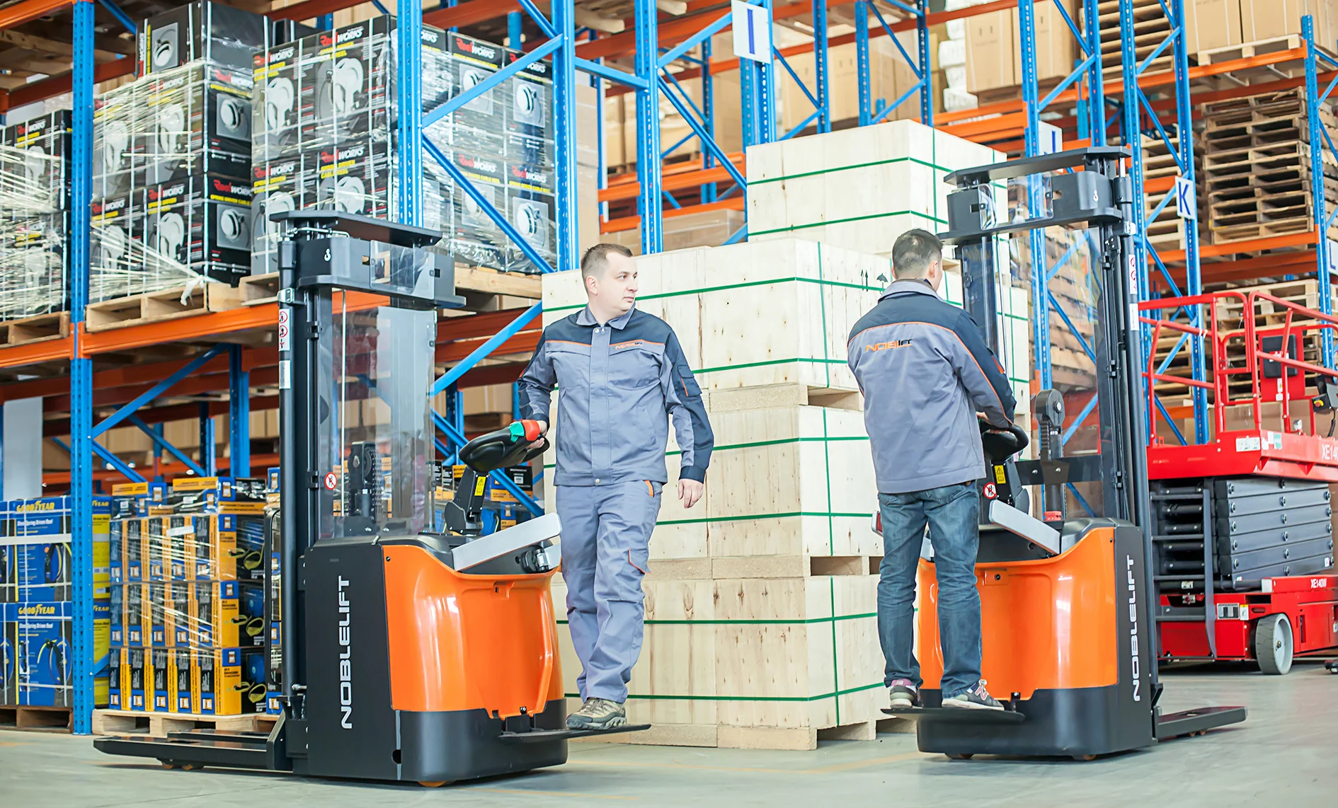 Elektrische stapelaar - 1200KG - 4000 mm - Noblelift - Image 4